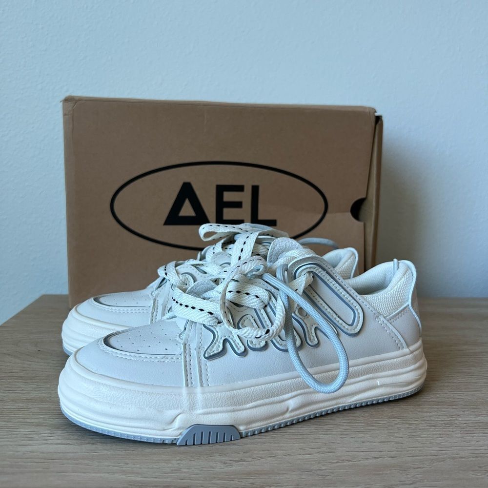 Aelfric Eden White/Blue Sneakers